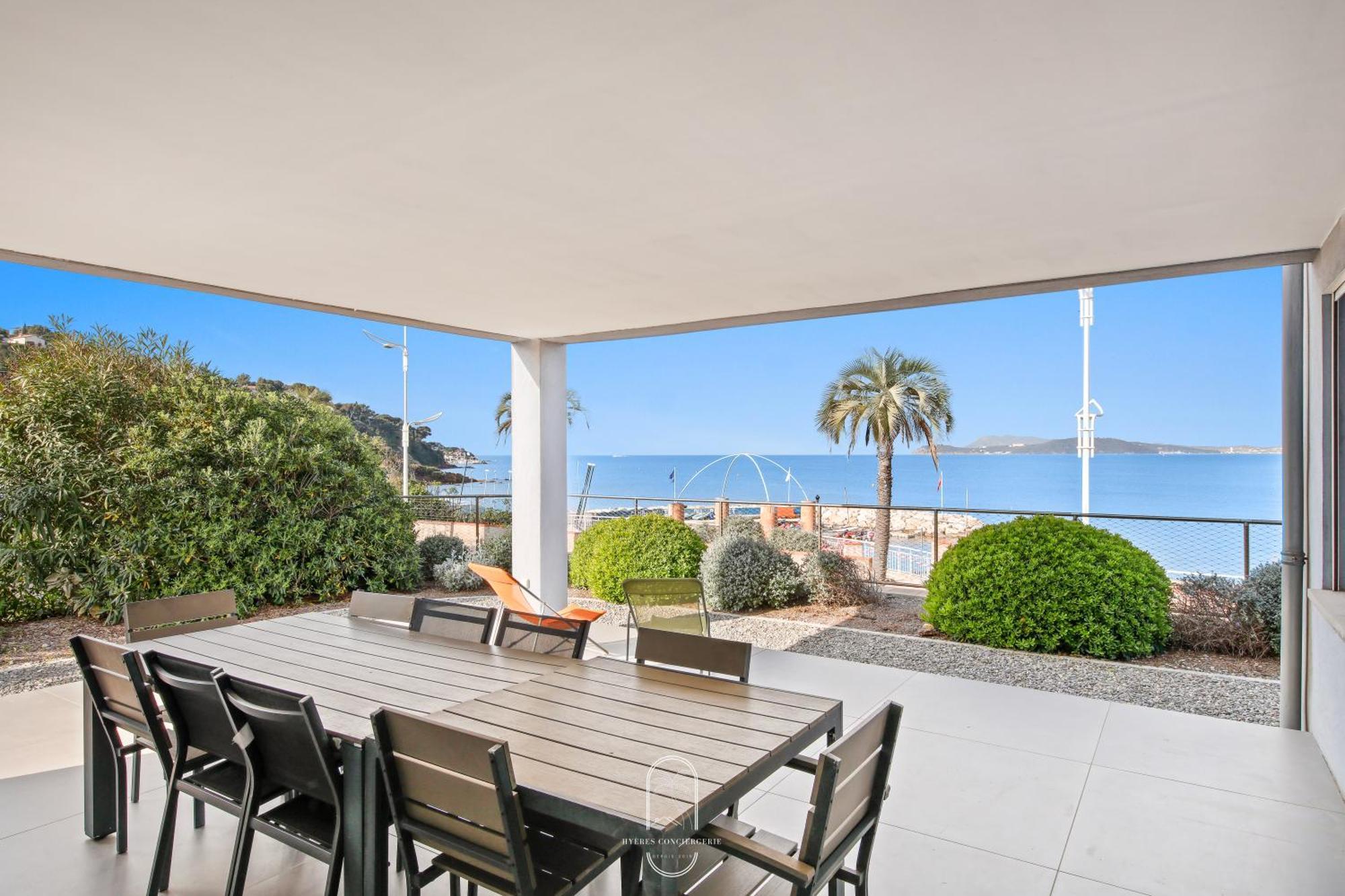 Villa Antoine Appartement Rdj Vue Mer Clim Wifi Parking Plage 50M La Garonne Le Pradet Esterno foto