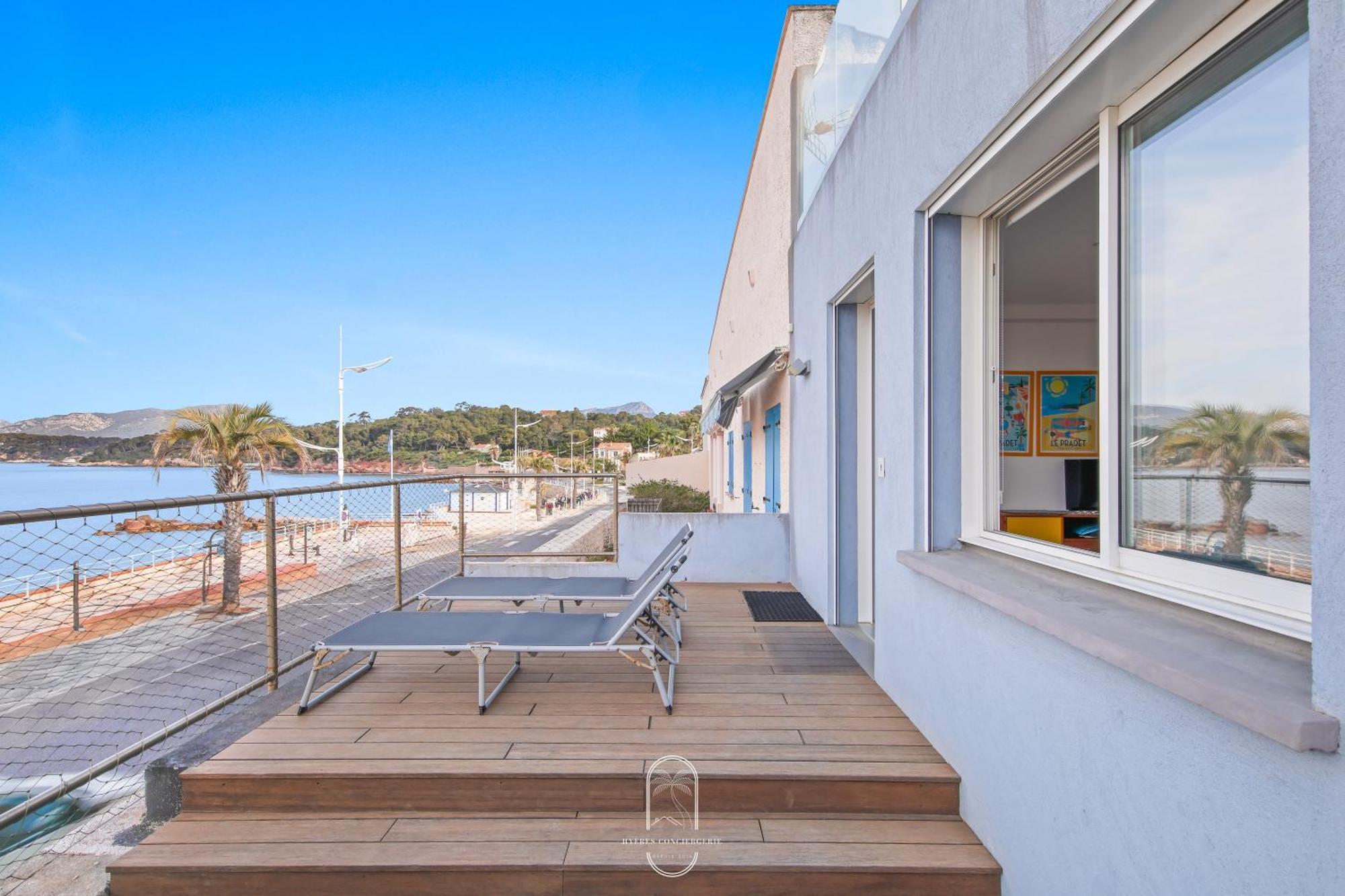 Villa Antoine Appartement Rdj Vue Mer Clim Wifi Parking Plage 50M La Garonne Le Pradet Esterno foto