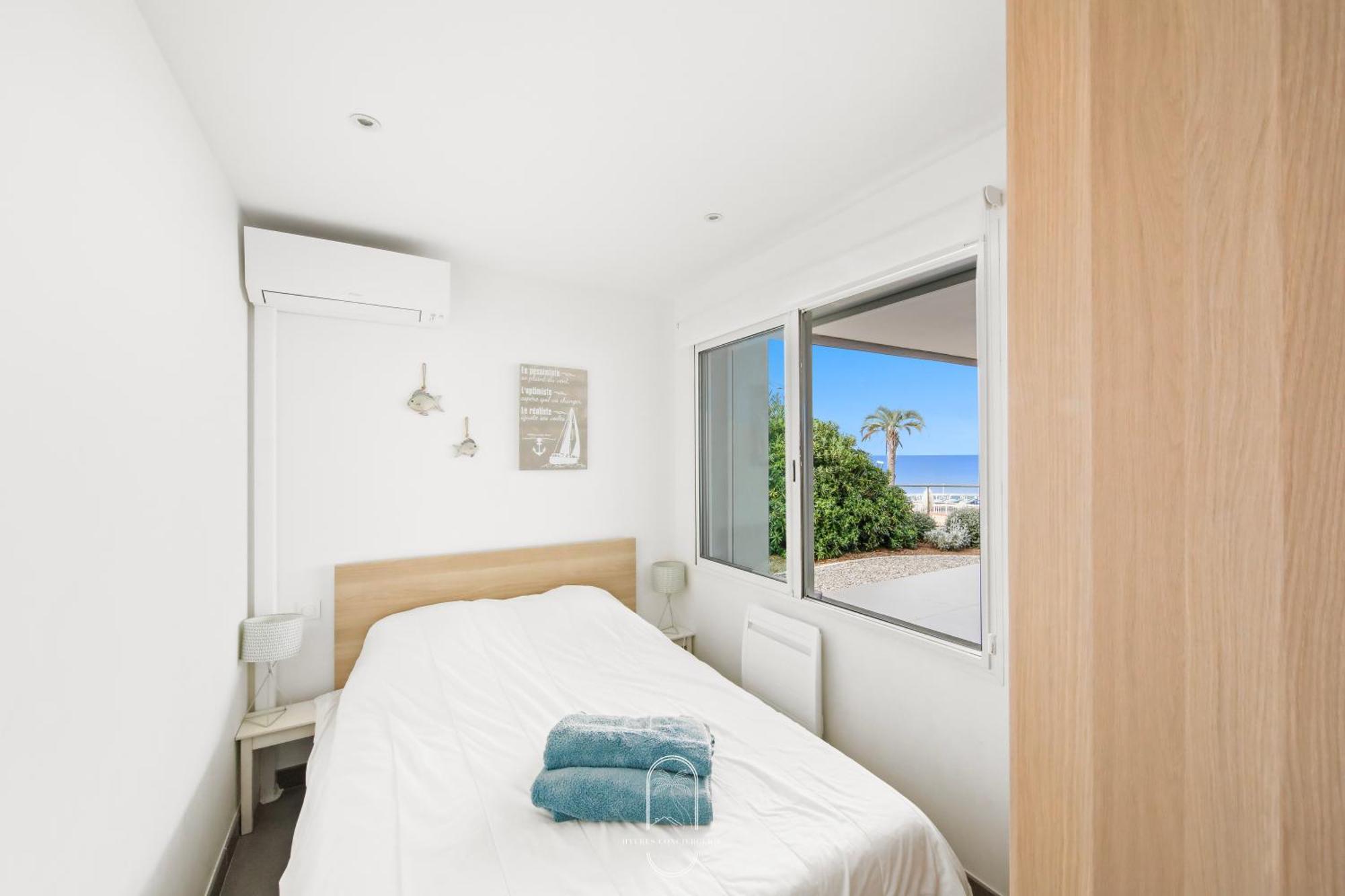 Villa Antoine Appartement Rdj Vue Mer Clim Wifi Parking Plage 50M La Garonne Le Pradet Esterno foto