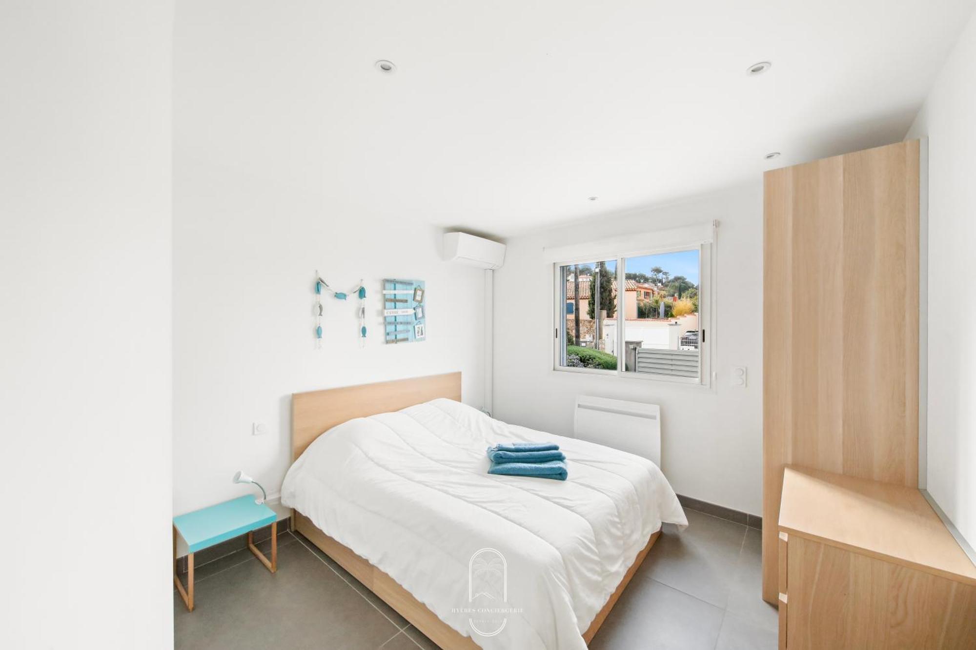 Villa Antoine Appartement Rdj Vue Mer Clim Wifi Parking Plage 50M La Garonne Le Pradet Esterno foto
